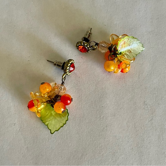 Vintage Lucite and Brass Fruit and Flora Necklace and Earrings Set Cha Cha Style - Picture 7 of 9